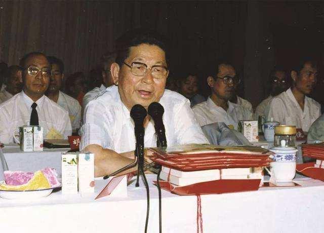 甘肃省委原书记李子奇:14岁入党,91岁去世,儿子2021年却被逮捕