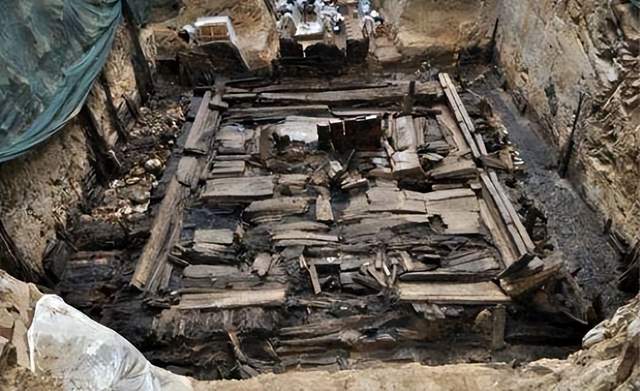 湖南虎溪山挖到千年汉墓,墓主是沅陵国国君,墓中尸骨却离奇消失