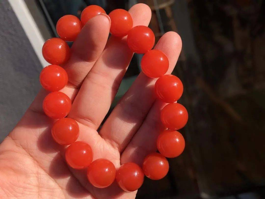 滴水洞南红有几种颜色,保山滴水洞南红特征