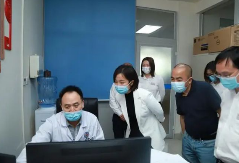 她是四川90后美女副市长,清华医学博士出身,集才华与美貌于一身