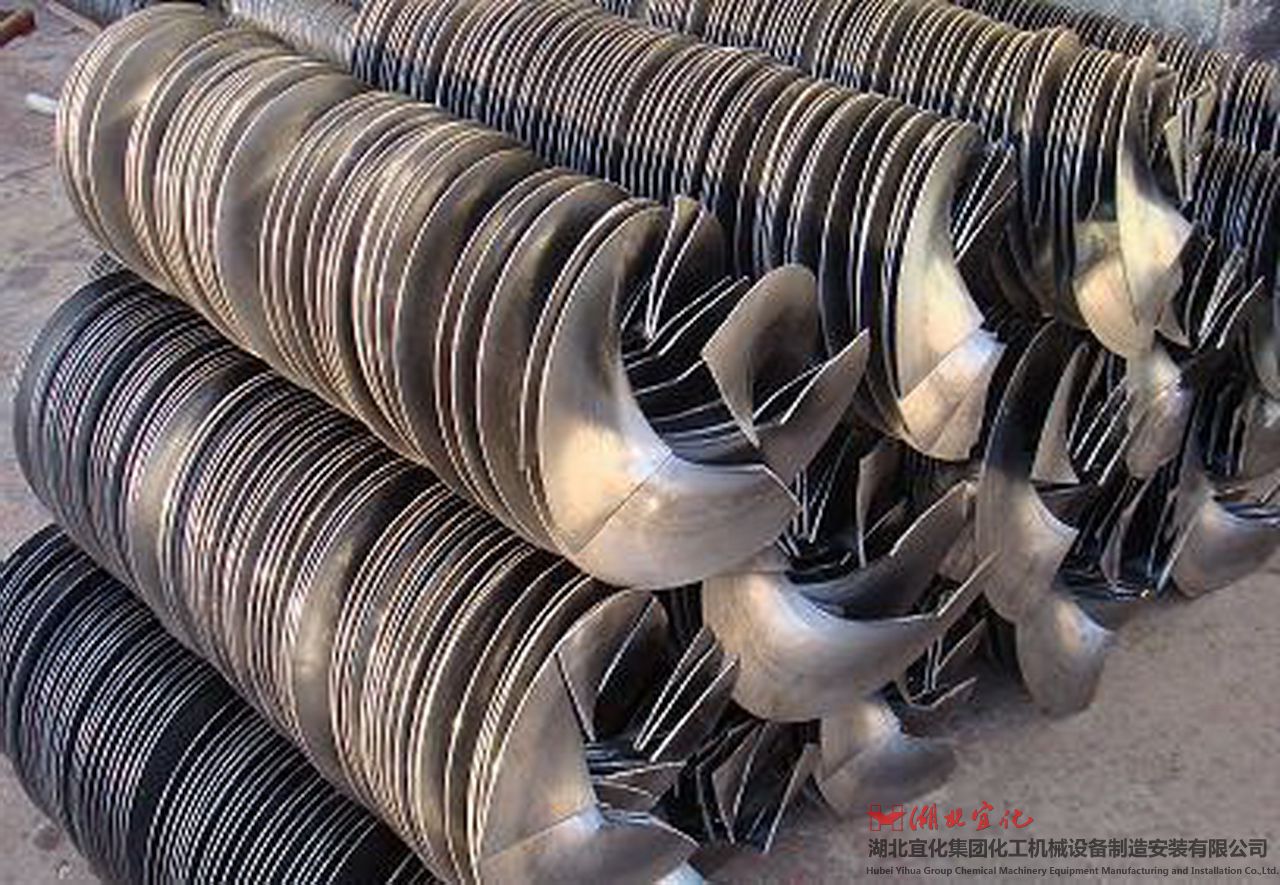 直纹曲面连续螺旋折流板管壳式换热器