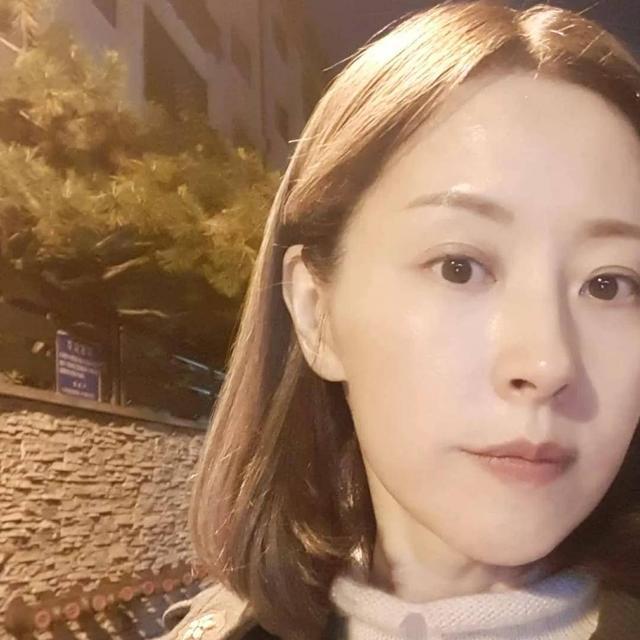 64岁韩国"冻龄女神"火了,主动分享"抗衰秘诀",普通人学会也能变美