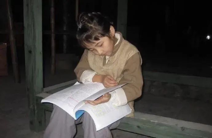 《王牌部队》肖战继父也难当?小演员皮皮真切诠释肖战父子情