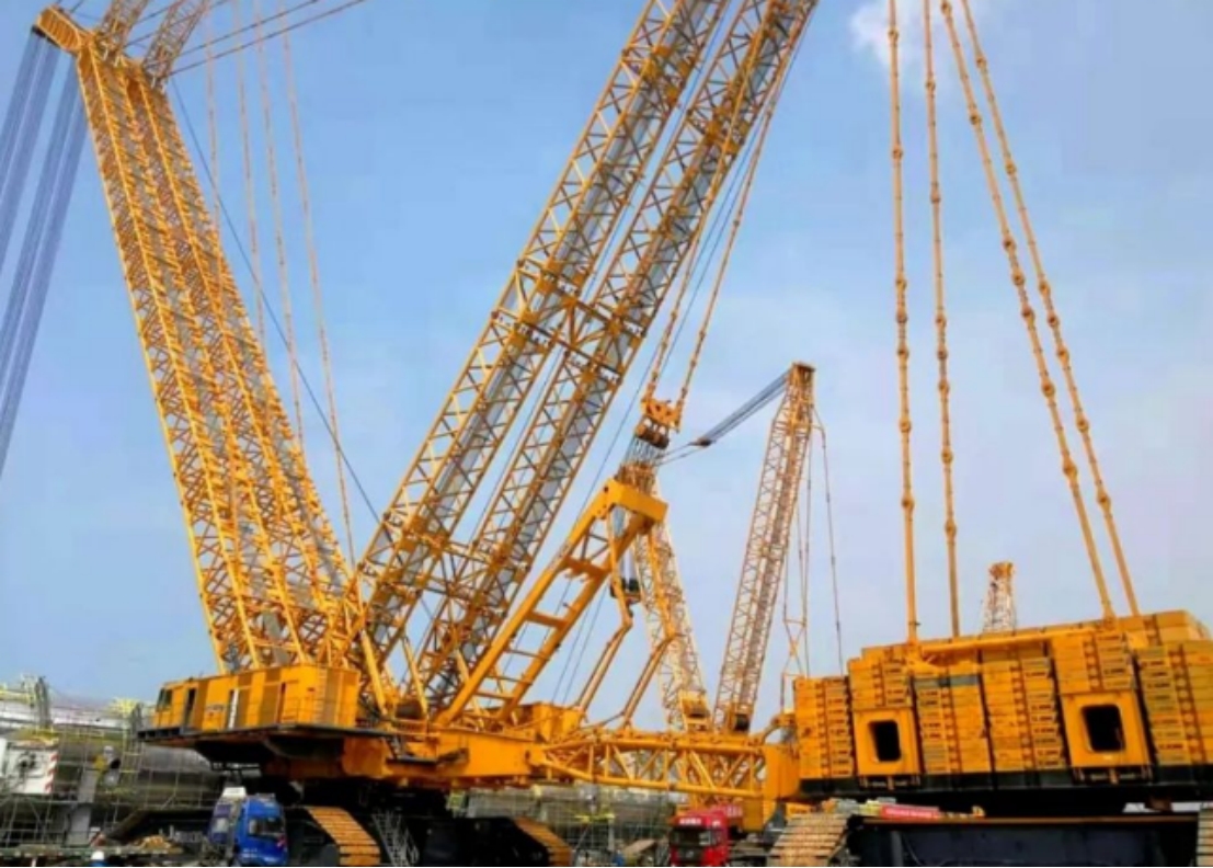 这款400吨级的起重机,只用了短短两年,就成为机械行业销量冠军