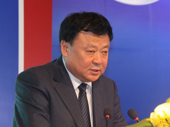 恒丰银行董事长判了!日挥霍40万1条裤带21万,被判死缓大快人心