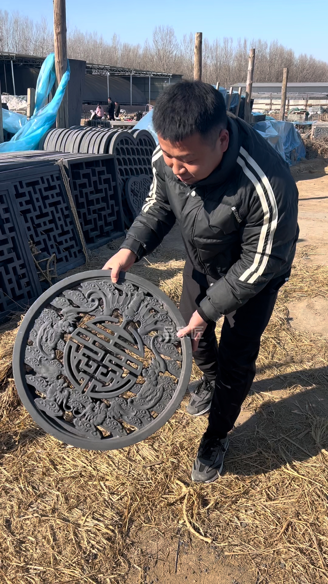 混凝土预制花格窗砌镂空墙的水泥窗花在这里