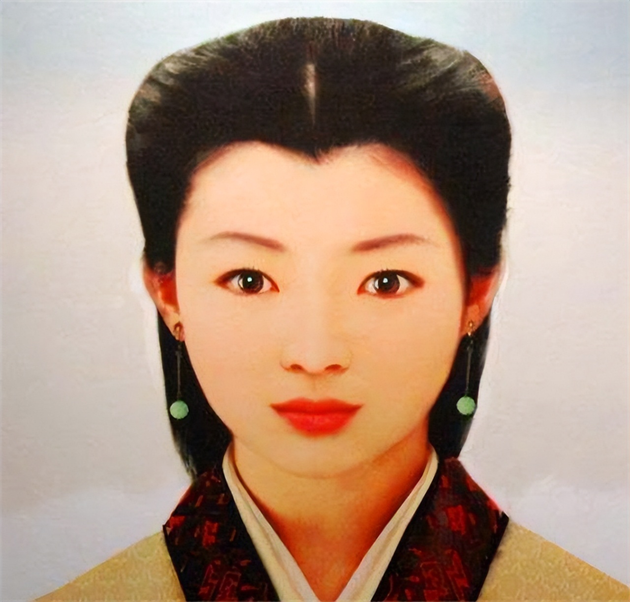 2002年7月,连云港市发现了一座古墓,专家们认为