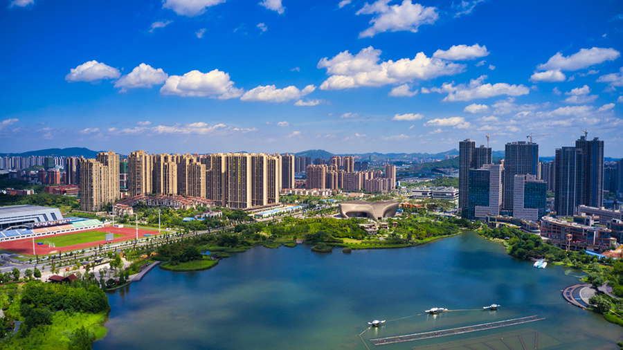 株洲神农城,半城山水半城湖