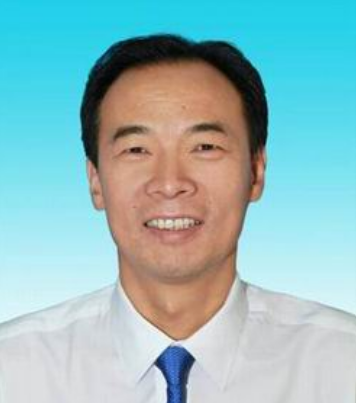 教师出身的博州原副州长李新光被双开,被查违规享受干部住房还搞权色