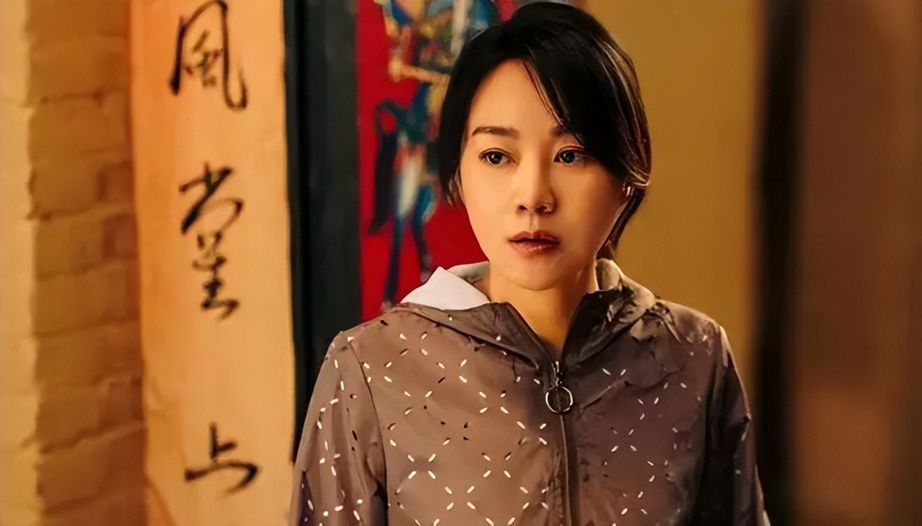史上最强"小三",抢马伊琍老公,和陈建斌同居5年,51岁不婚不育