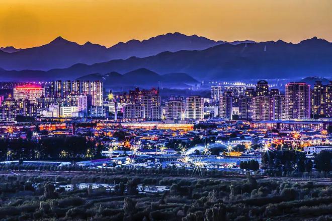 铸就新辉煌一一平谷区建设成果摄影网络展