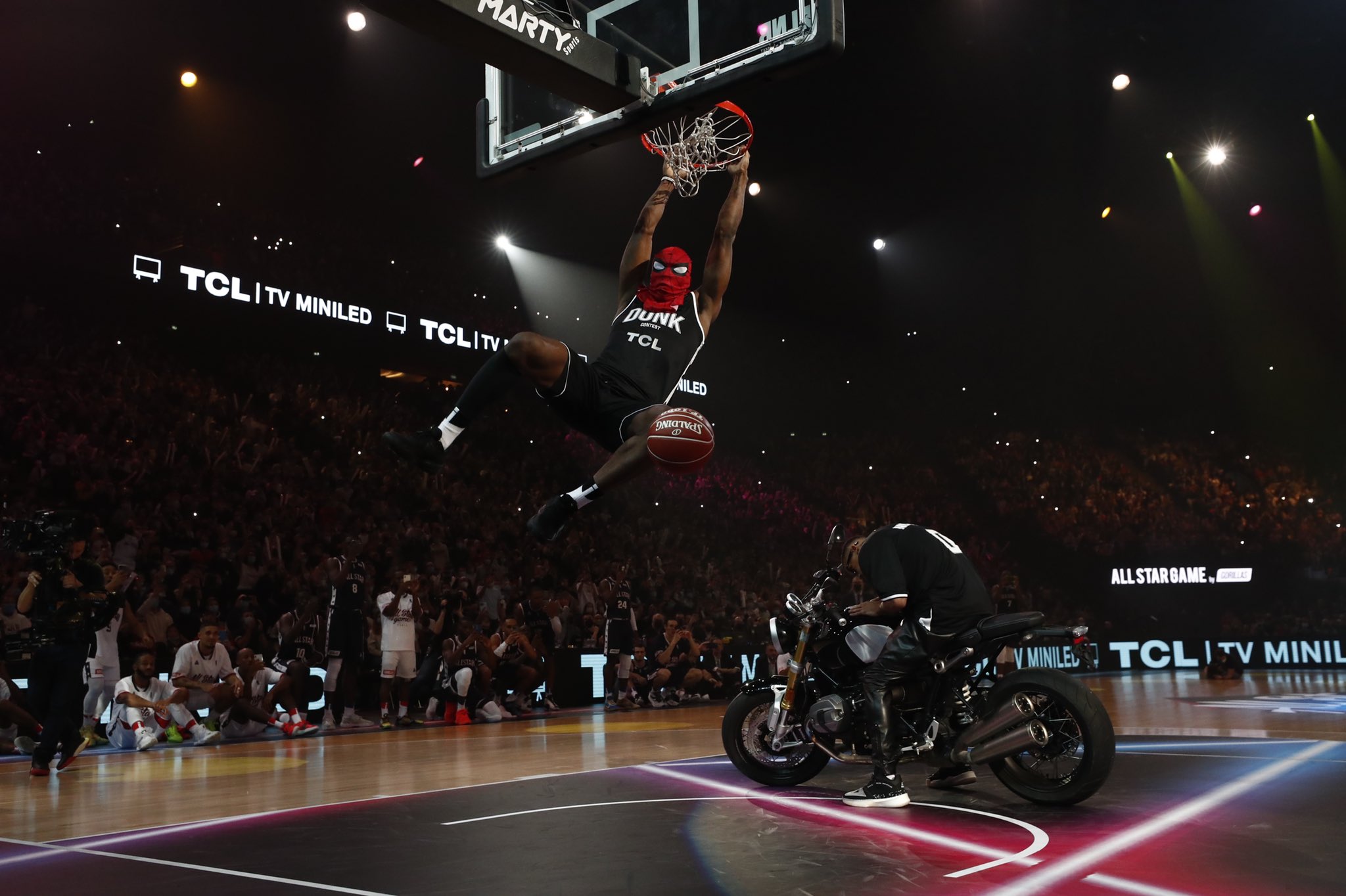 飞跃文班亚马 大风车扣篮,法国全明星扣篮赛比nba还精彩?