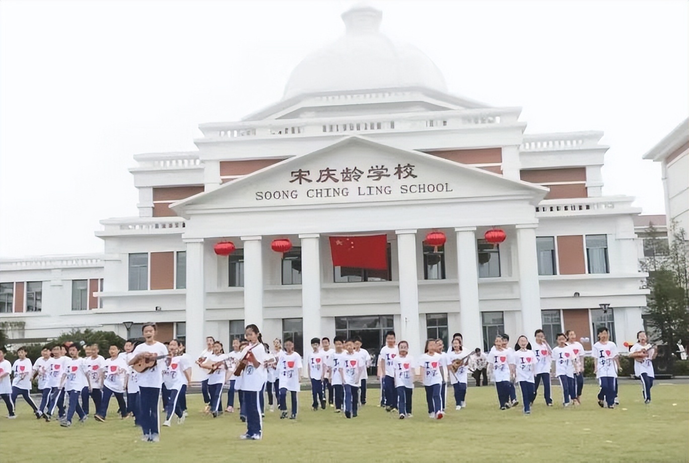 女明星云集的贵族学校图片