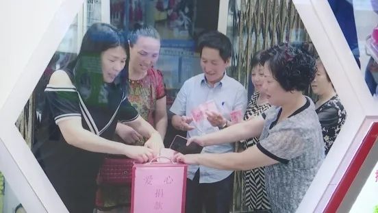 "锋"采短视频 | 张亚清:发光发热的社区领头雁