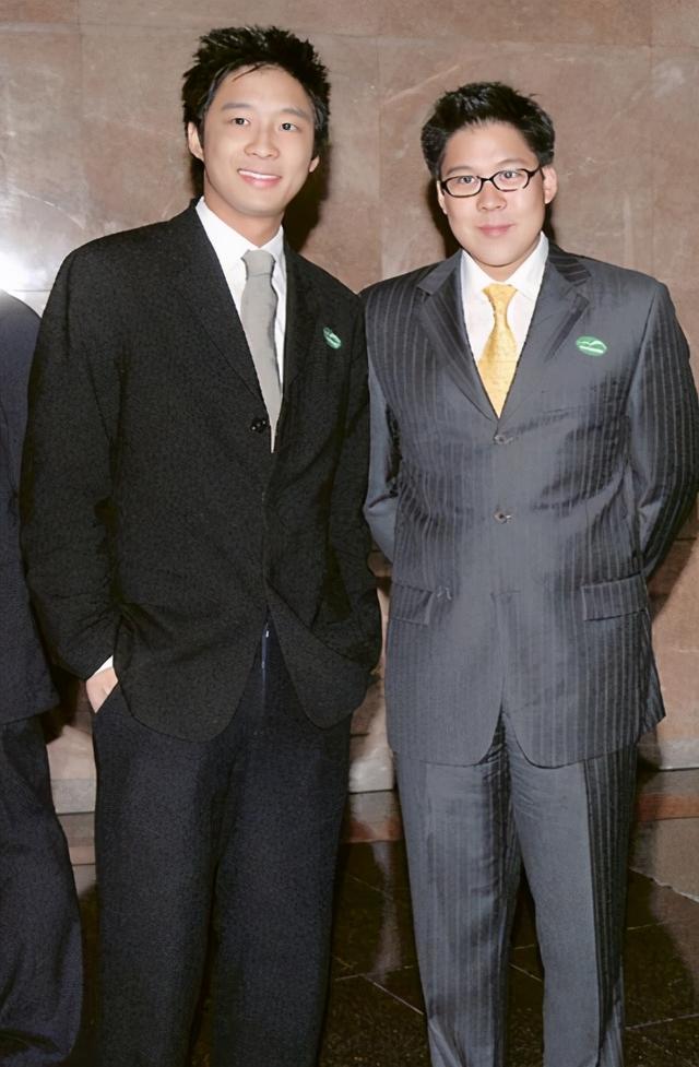 香港豪门三代连任亚足联高层,爷爷还是千亿富豪,40岁却还是单身