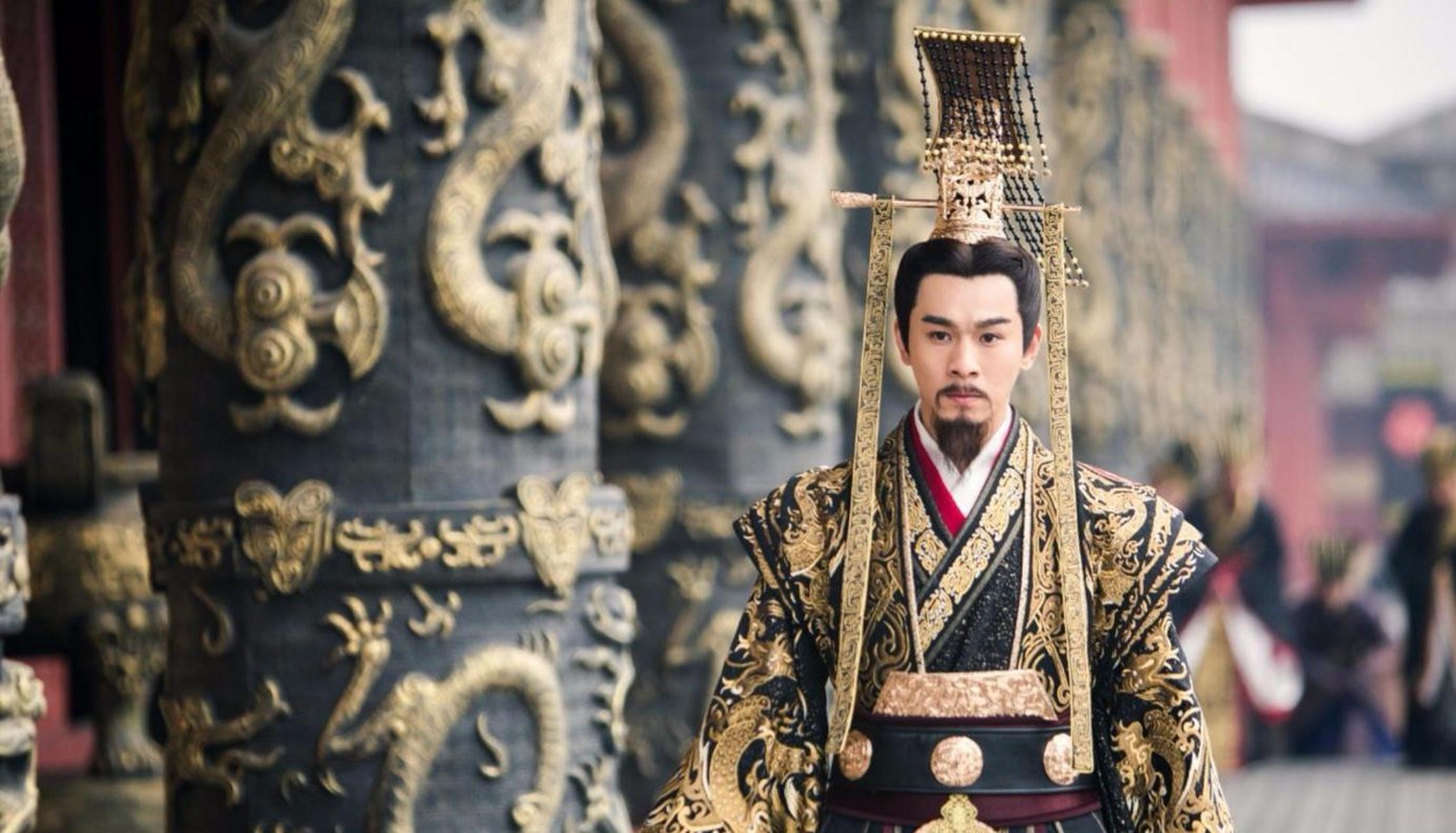 考古发现里耶秦简,揭示了秦始皇时代人们只吃两餐,早餐和晚餐.