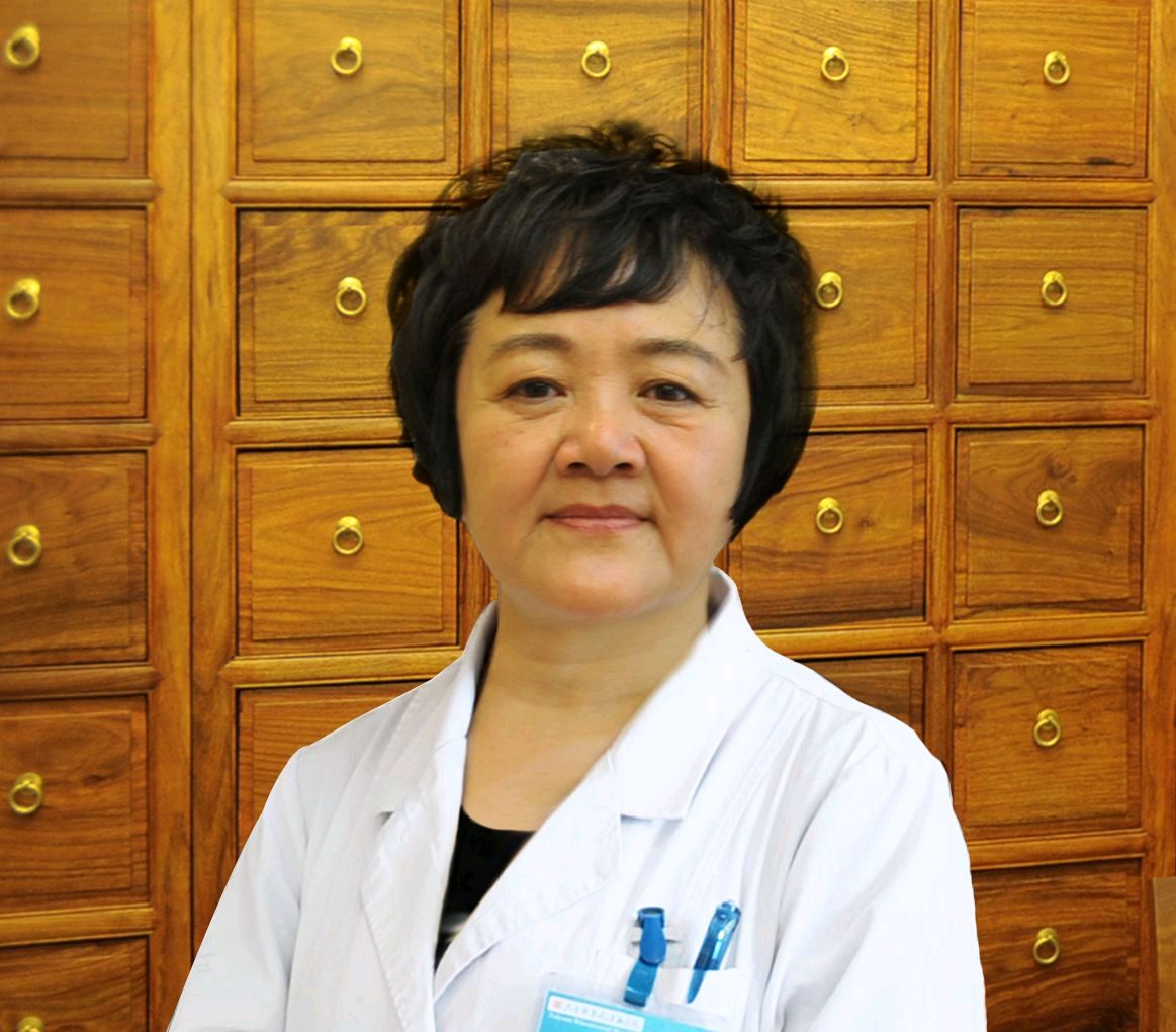 中医侯丽萍,清代御医石广济的唯一传人,创立了"侯氏风湿疗法"