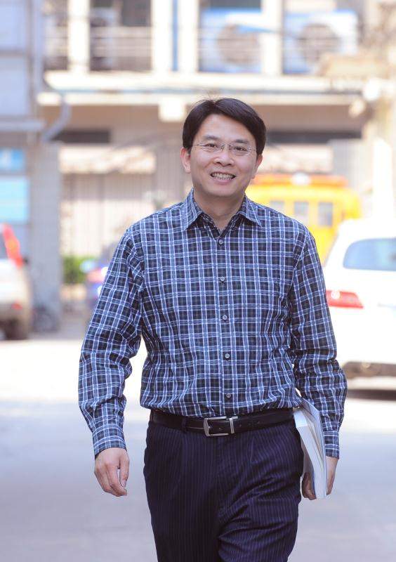 "点子大王"杨春泽:越是艰难越向前