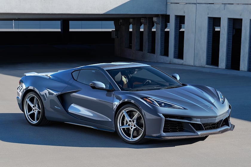 混合动力克尔维特 e-ray 适合想要最好的但不会使用它的人