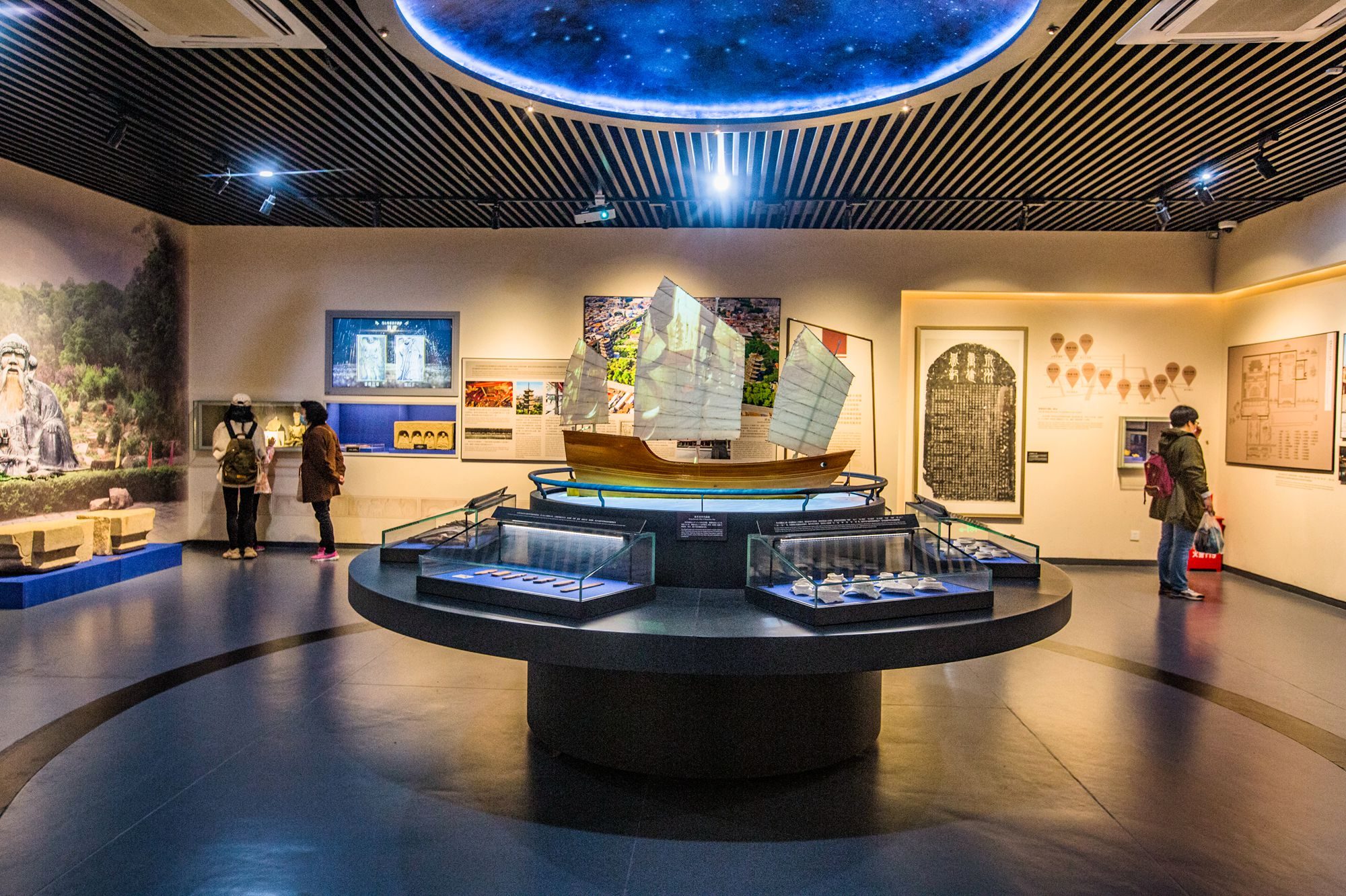 泉州海外交通史博物馆,充满历史印记,一座海交馆,一部泉交通史