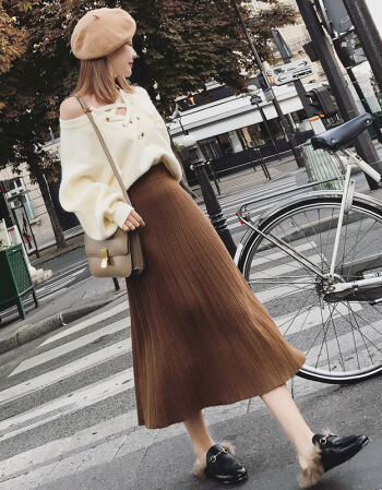 冬季室内这样穿巨洋气!针织衫 半身裙秒变时髦精,关键保暖显瘦