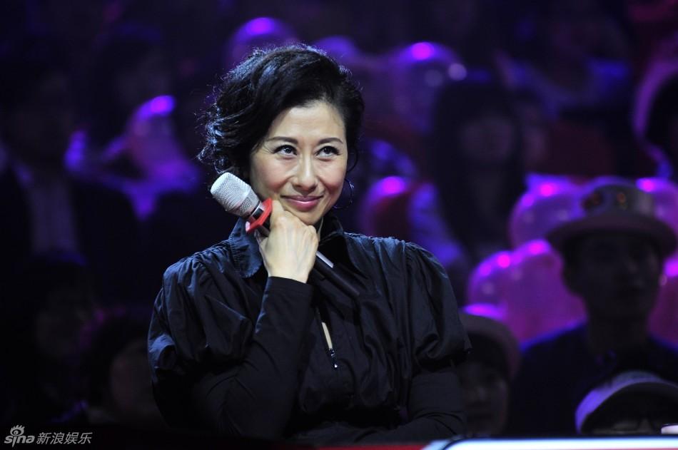 回顾叶倩文36岁嫁大14岁林子祥婚后分房6年61岁至今无子女