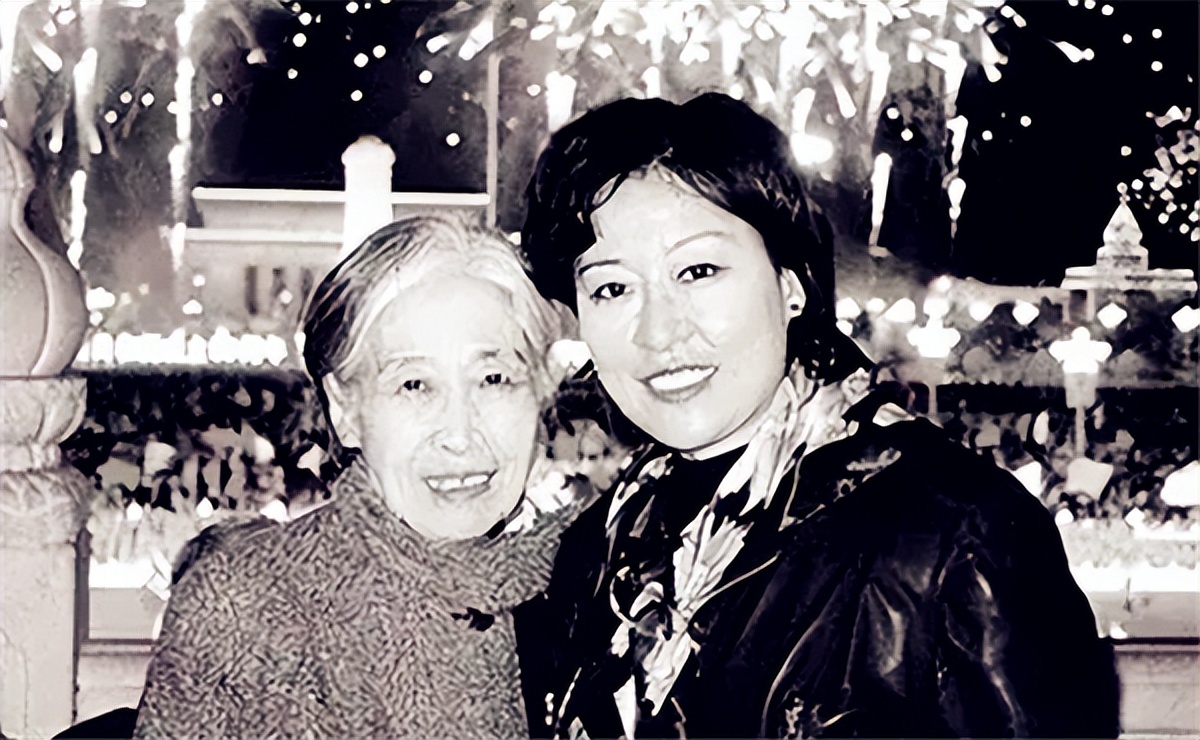 98年刘平平成为植物人,王光美哭成泪人,刘源将姐姐接到家里照顾