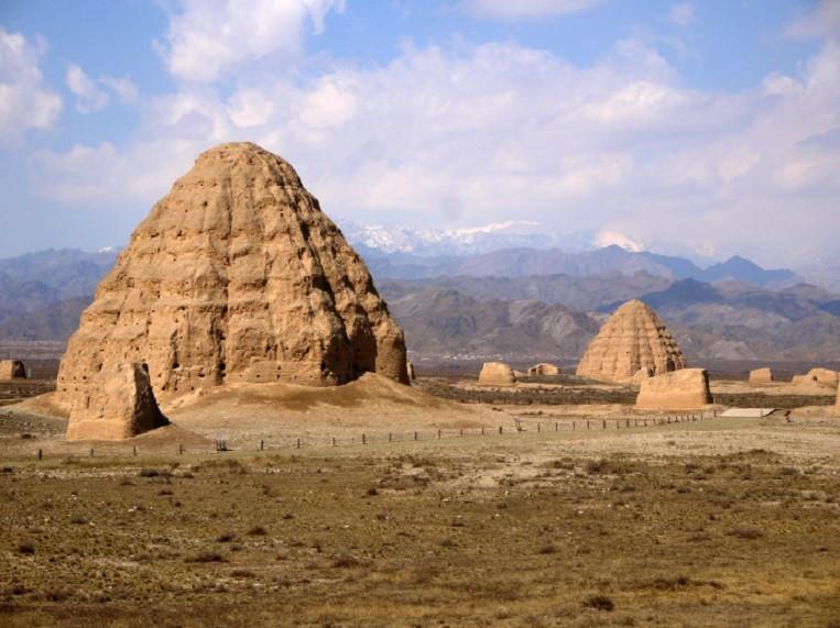 03西夏王陵的一些神秘特点