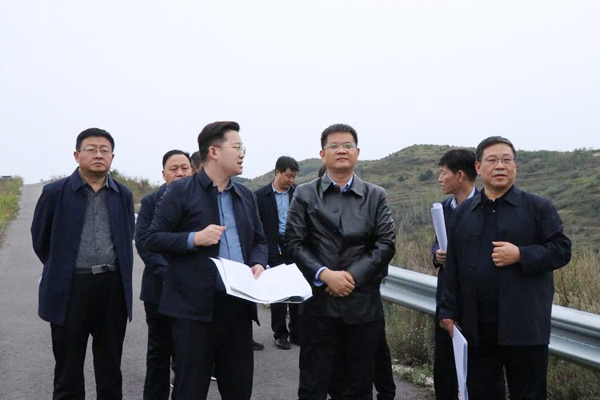 壶关县|张宏方调研东方希望养殖一体化项目选址工作