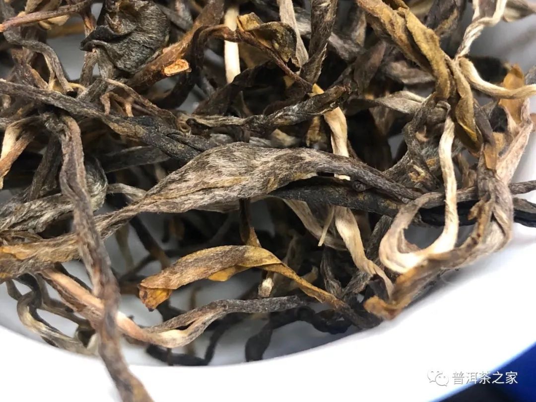 普洱茶头春和尾春有什么区别?喝过老班章古树茶就知道了