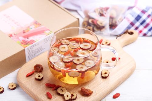 山楂泡水能去湿气吗?山楂泡水这样煮效果会更好,可以试一试