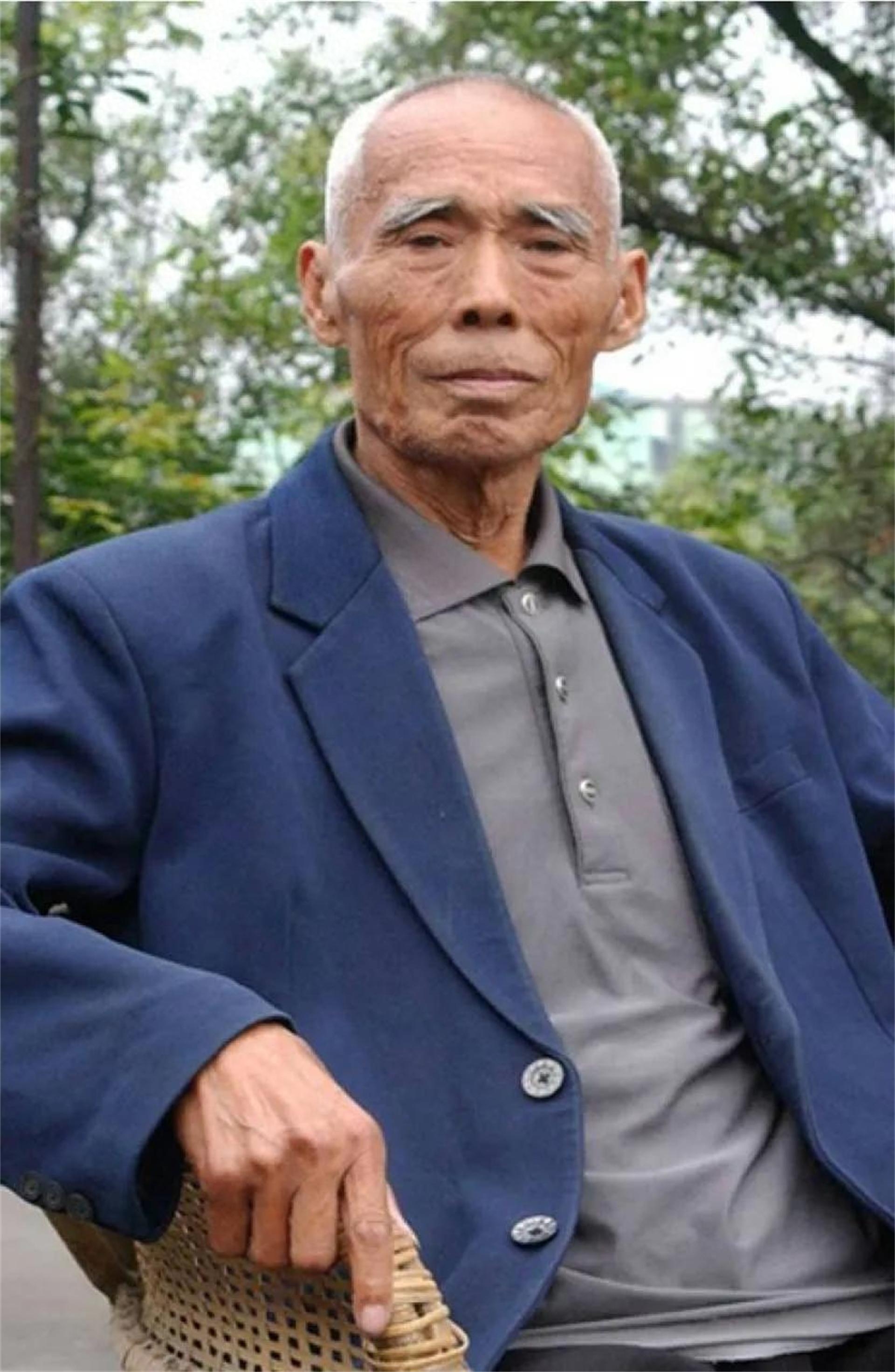 1949年杨虎城遇害,半个世纪后杨的孙子找到真凶:祝您活到110岁