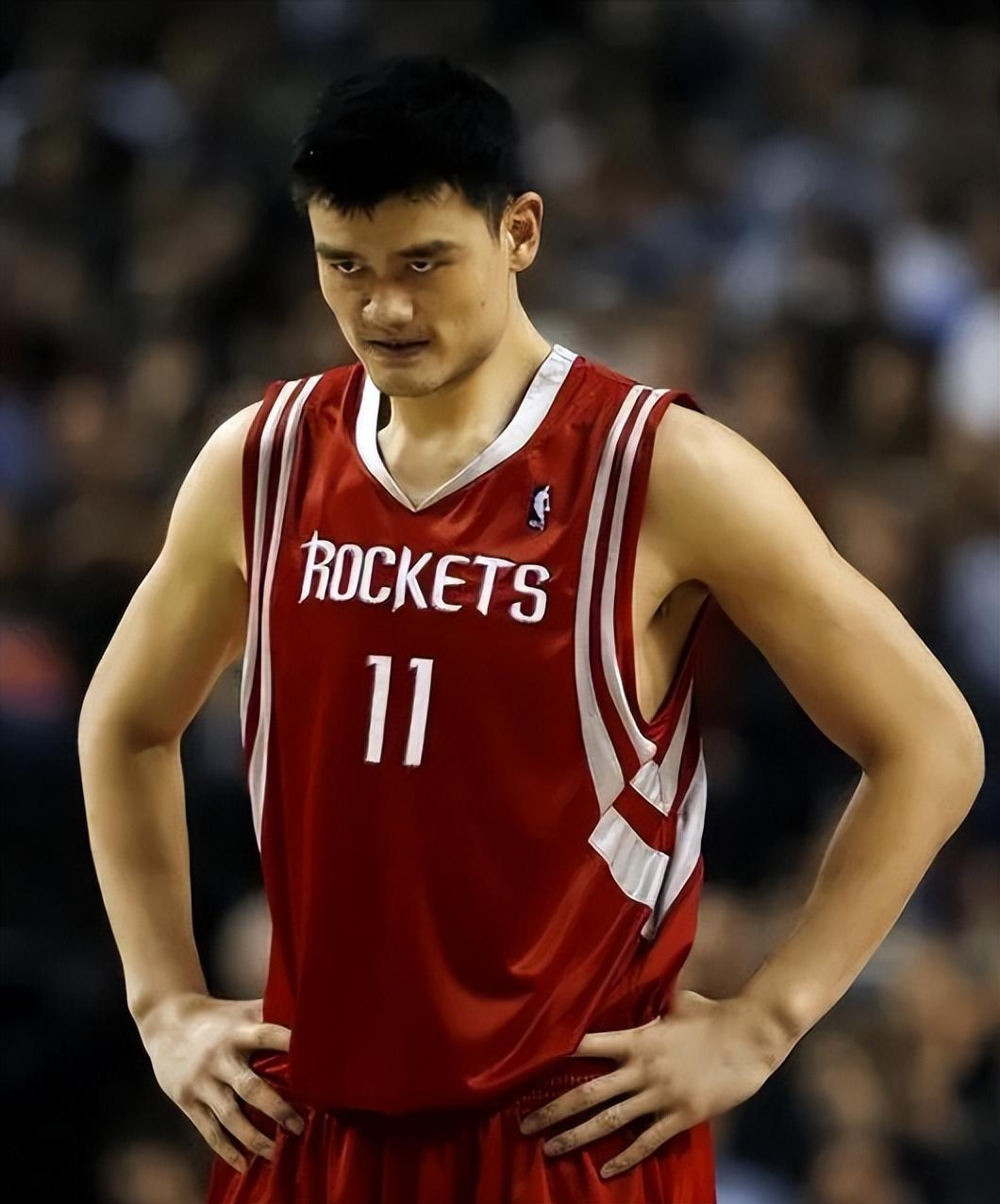 姚明作为中国篮球界传奇一般的人物,其为中国篮球做出的贡献也是巨大