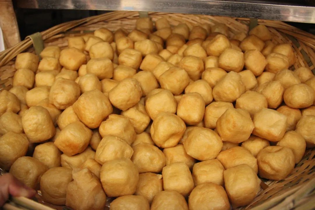 "001"号!好吃又有故事的马桥豆腐干,开出上海首家直营店