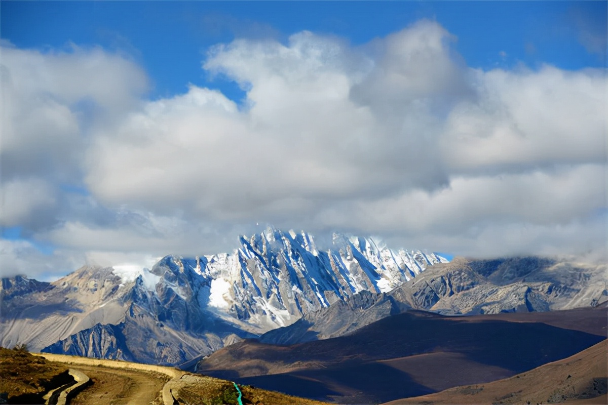 彩色旅图三色善摄格聂山令人震撼川西自驾如同穿行百里画廊