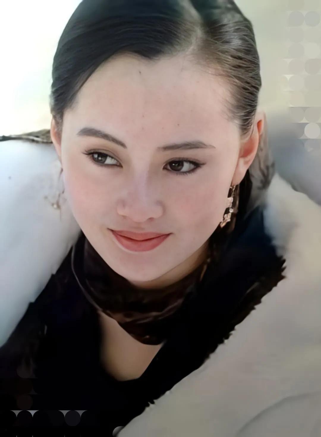 7对撞名的女星,同名不同命,有人无辜被"连坐",有人公开对峙