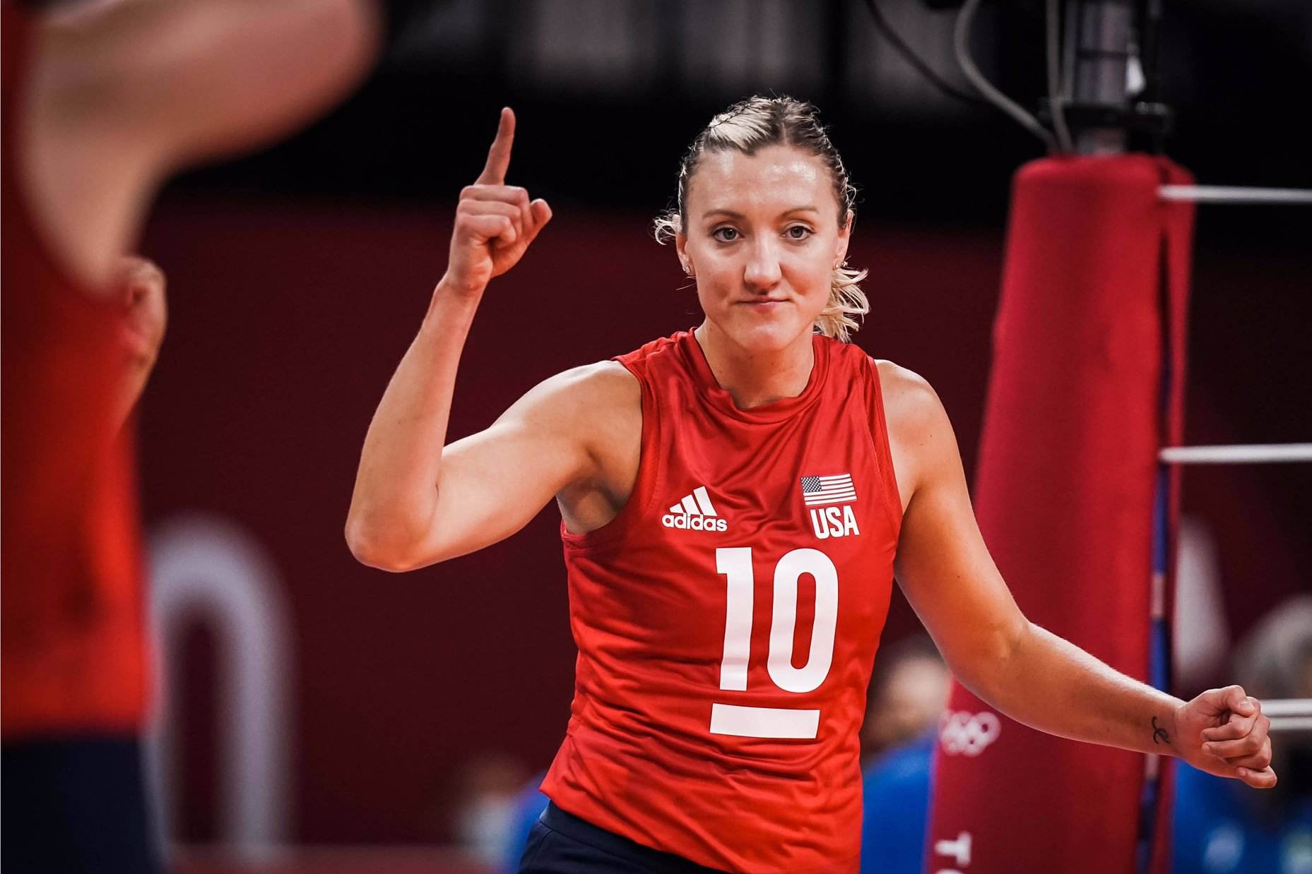 奥运会mvp拉尔森真是人生赢家 踩着中国女排夺冠 又在上海封山