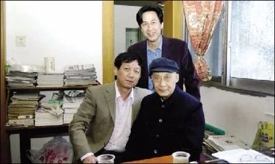 易中天:子欲养而亲不在,聊聊老爸易庭源与老妈周树奇