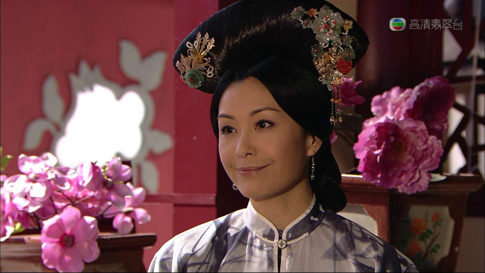 不羁一生的"伍姑娘"伍咏薇:肆意放飞自我,也敢于重头再来