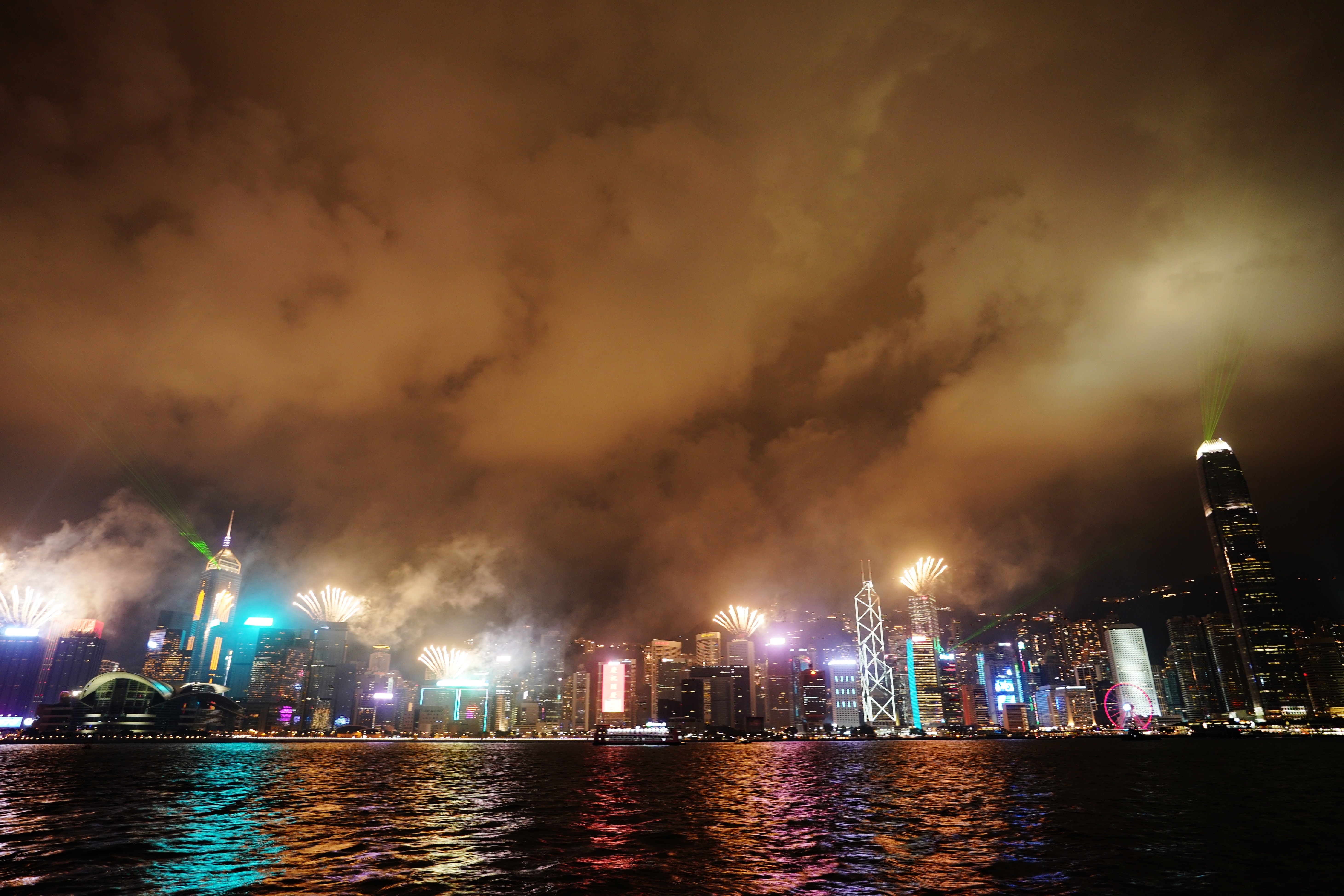 幻彩咏香江 烟花贺国庆(1)