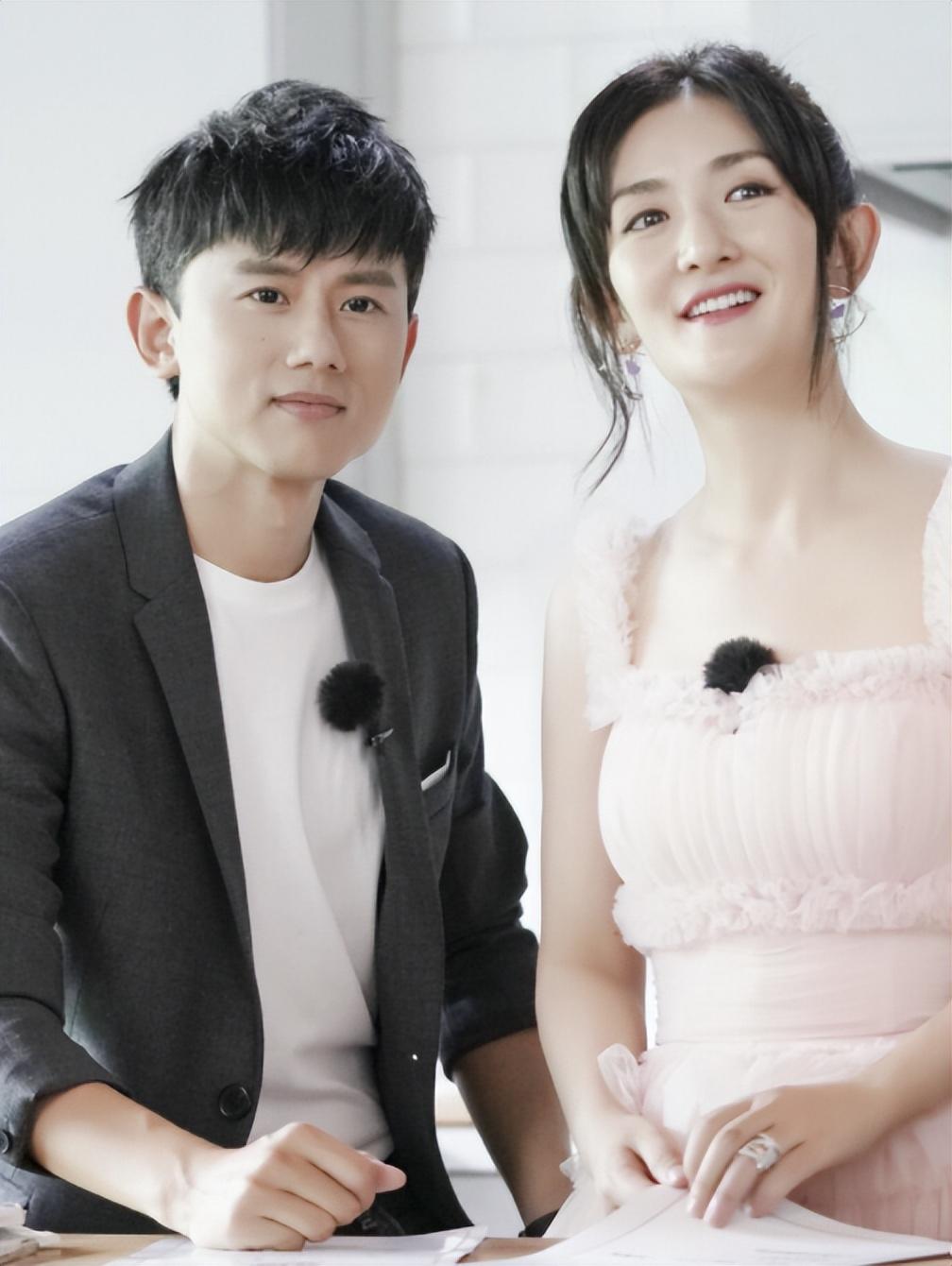 婚后生活中,张杰和谢娜将初心化作点点滴滴的日常温暖.