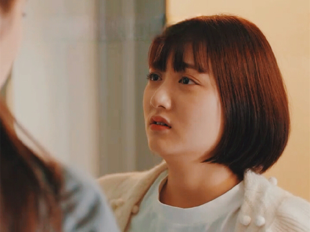 董思怡为演《二十不惑》增肥15斤,看她之前照片,颜值也太高了吧