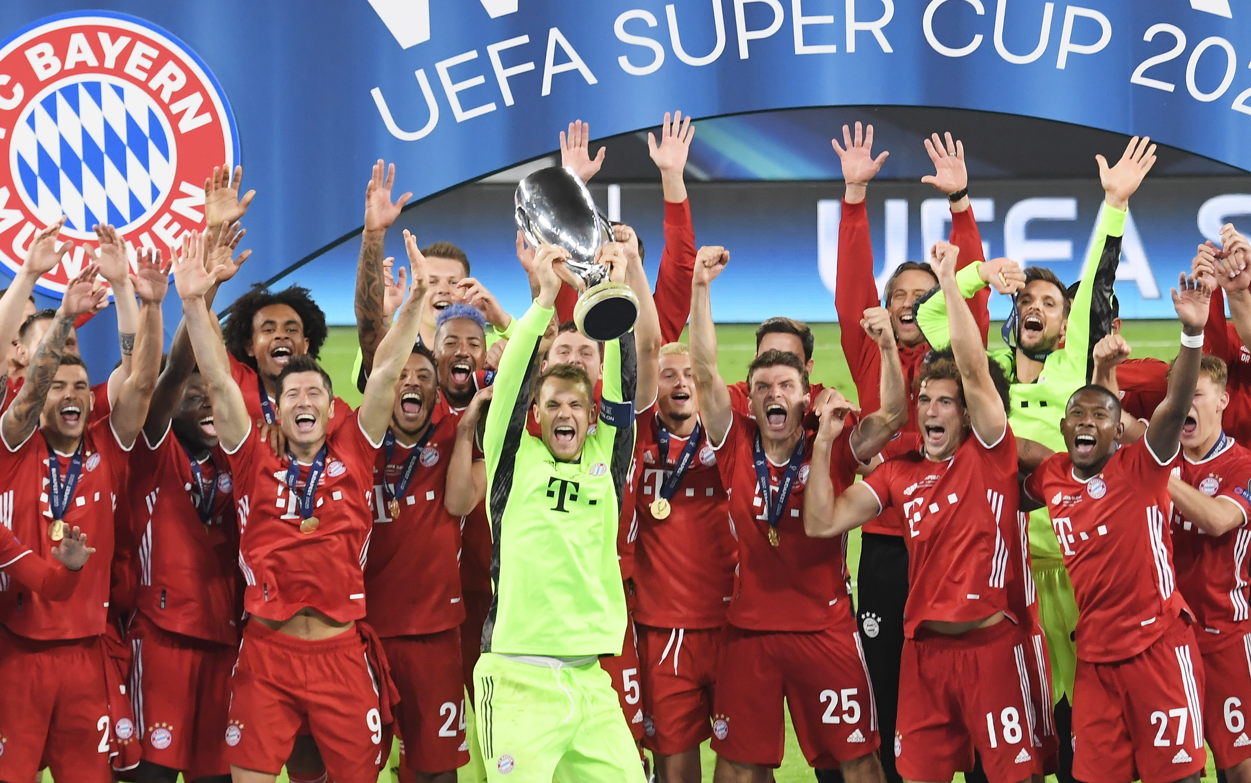 足球——欧洲超级杯:拜仁夺冠(2)