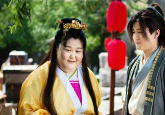 被周星驰捧红的谢晶晶,100天减掉140斤,与帅气老公恩爱至今