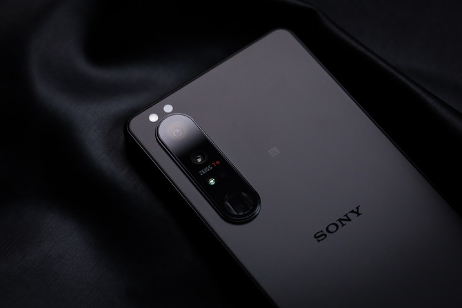 创新可变焦距潜望镜头 索尼xperia 1 iii评测