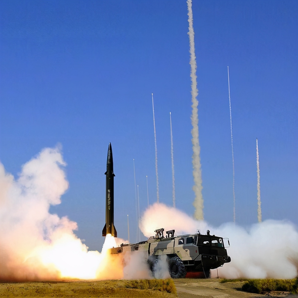 "东风"导弹有效果了!日本人认清残酷现实,8艘宙斯盾舰都没用