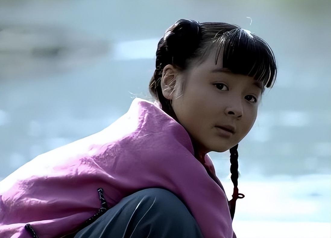 在《闯关东》中,杨云溪饰演的小玉书是一位古怪精灵的正派角色,她以