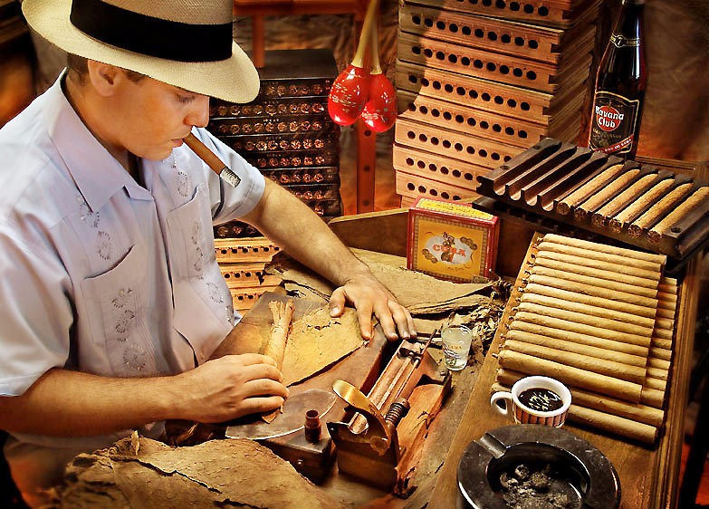 科普丨手工卷制雪茄的工具和手法都有哪些