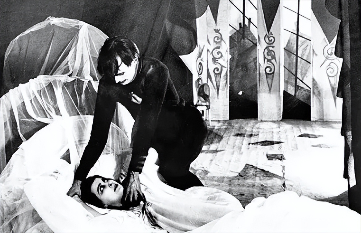 现代电影理论的建构——重新评价"新感觉派"电影论的理论遗产