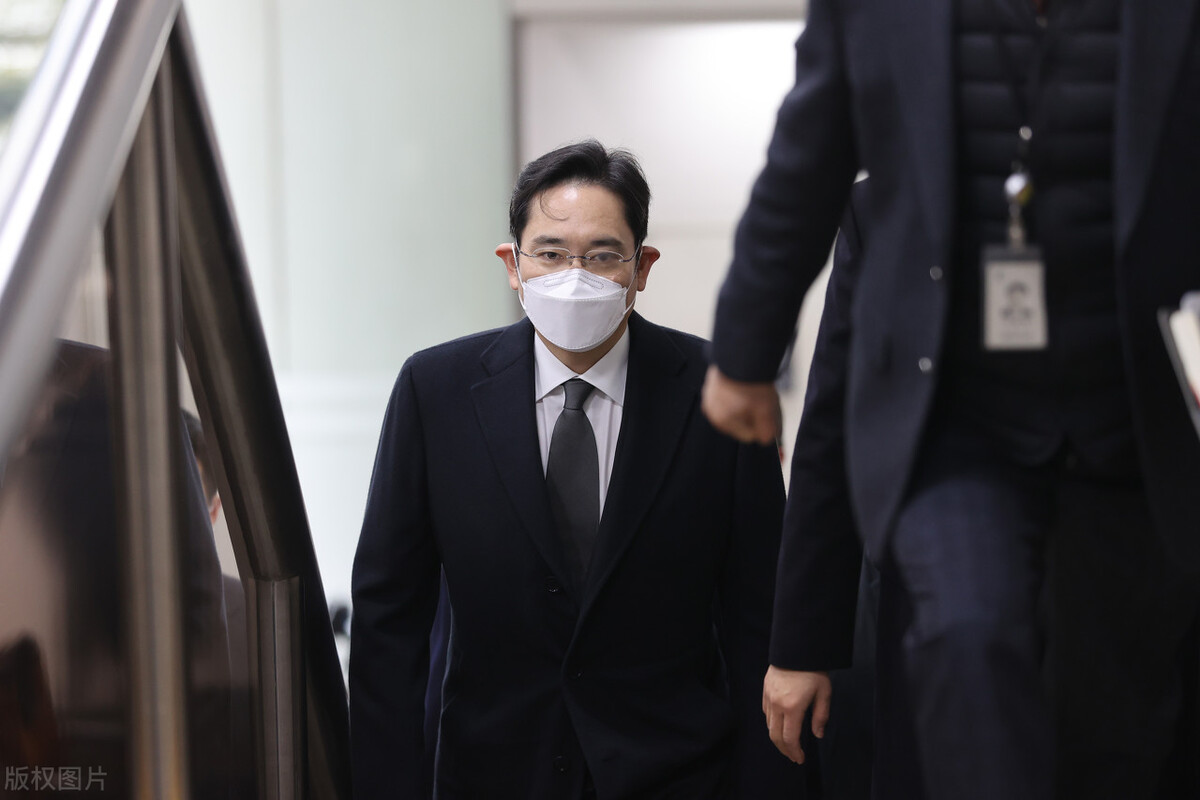 韩剧中的检察官这么厉害,现实中的韩国检察官厉害吗